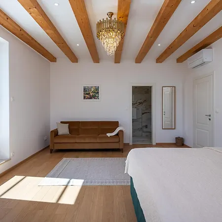 Holiday home Ljubica